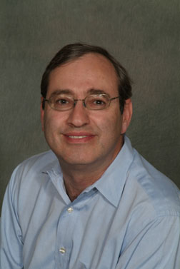 Professor of Economics Thomas Mondschean.